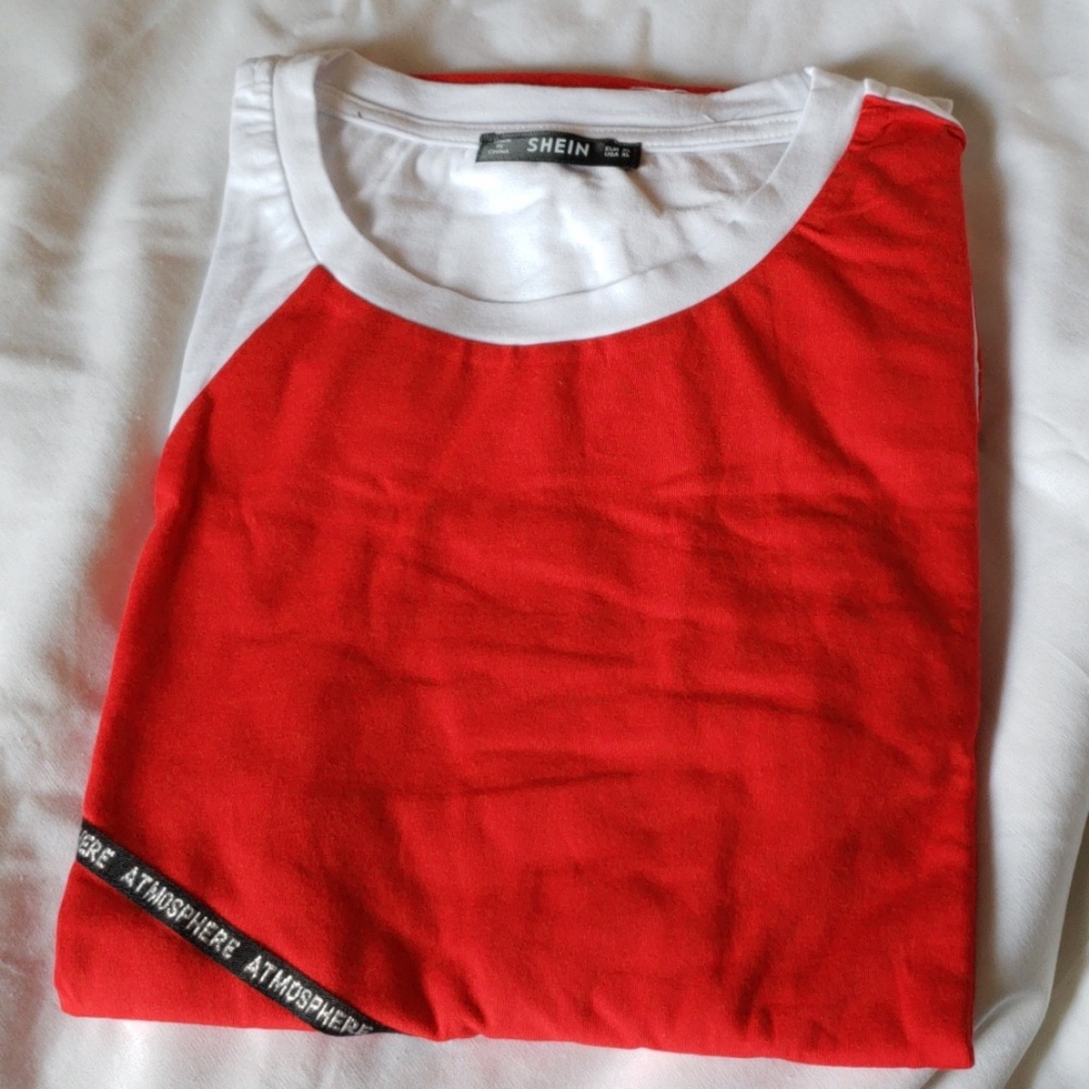 Clothing - Picture 5 of 5